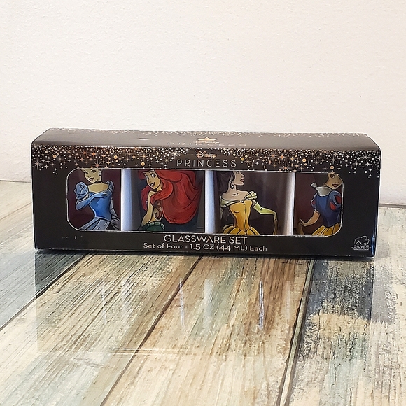 Disney princess shotglass glassware set of 4 Ariel Belle Snow White Cinderella - Picture 2 of 3
